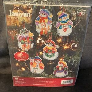 Janlynn Snow Folks Cross Stitch Ornament Set